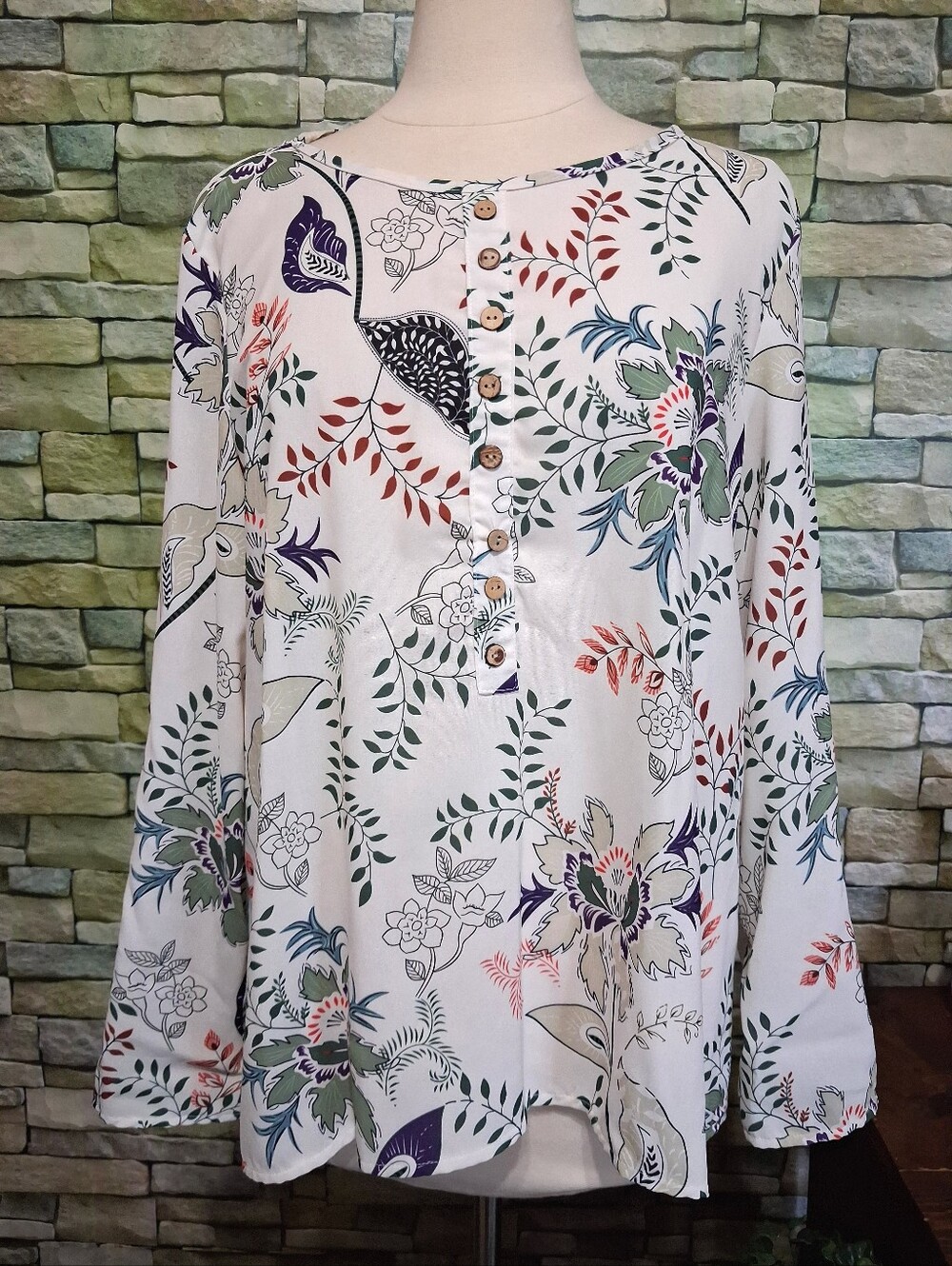 Women's XL Floral Button-Front Flowy Blouse